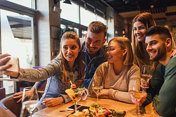 group of friends at Dallas food tours