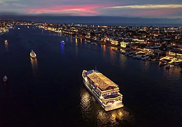 newport beach dinner cruise at night